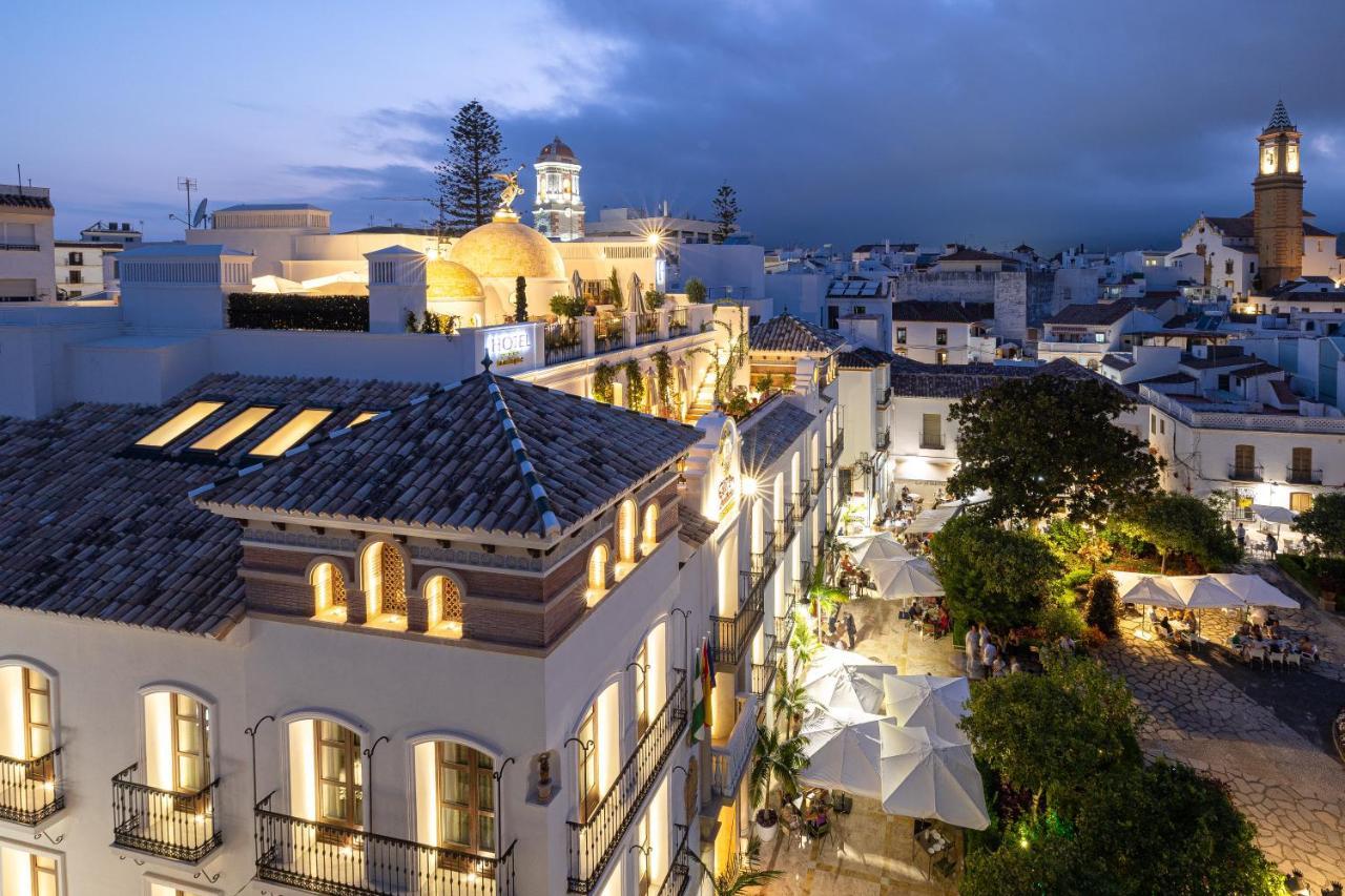 Hotel Silken El Pilar Andalucia Estepona Exterior photo